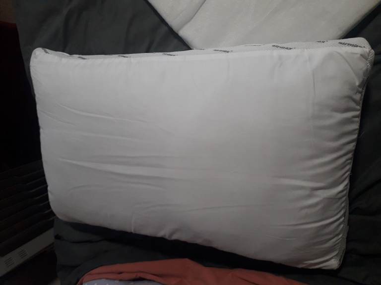 White Pillow – Good Condition