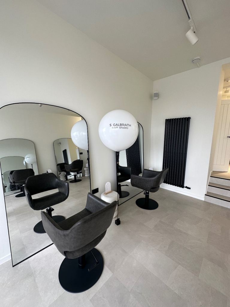 Hairdressing Chair To Rent
