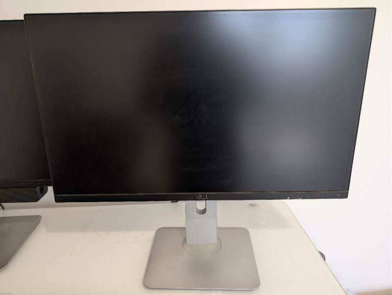 24-inch Dell UltraSharp U2414HB 1028 x 1080 LCD Monitor Black.