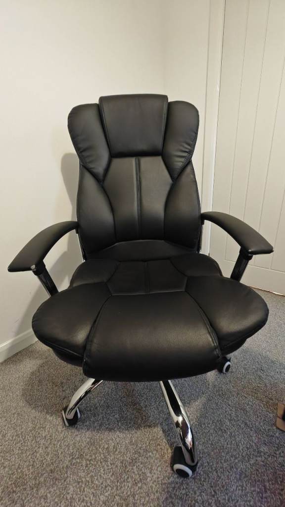 Black Leather Office Chair – Good Condition