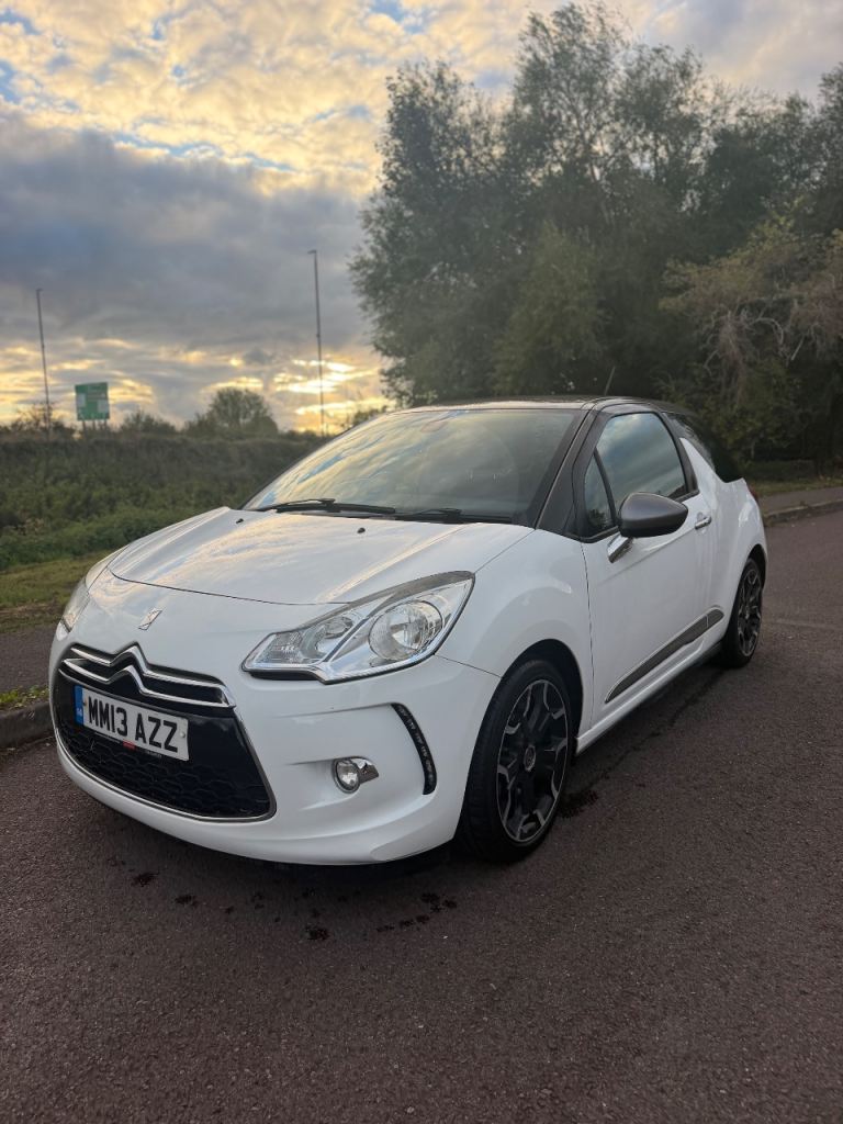 Citroen, DS3, Hatchback, 2013, Manual, 1560 (cc), 3 doors