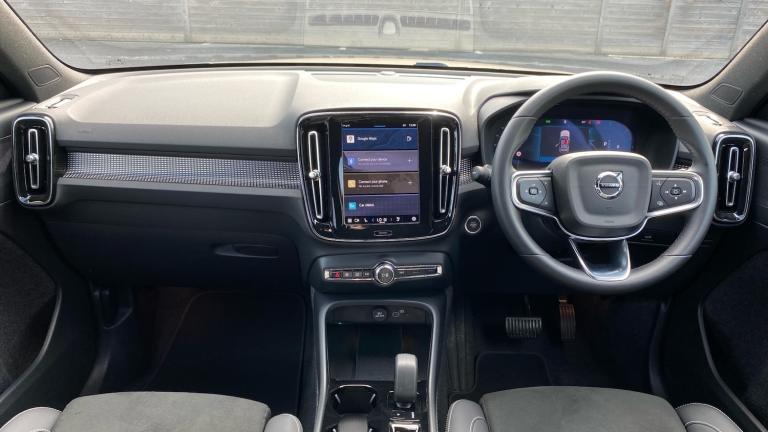 2025 Volvo XC40 2.0 B3P Plus Dark 5dr Auto Petrol Estate Estate Petrol Automatic