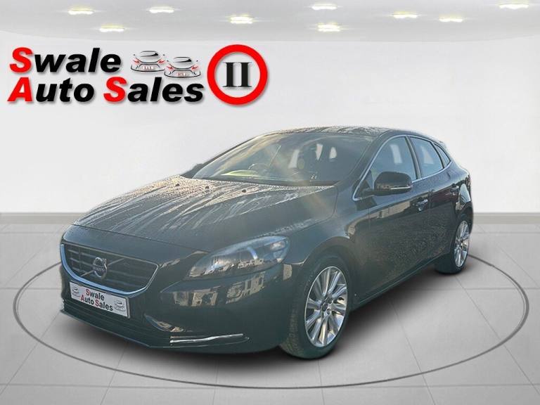 2024 Volvo V40 1.6 T4 SE Lux Nav Hatchback 5dr Petrol Powershift Euro 5 (s/s) (180 ps) Aut Hatchb...
