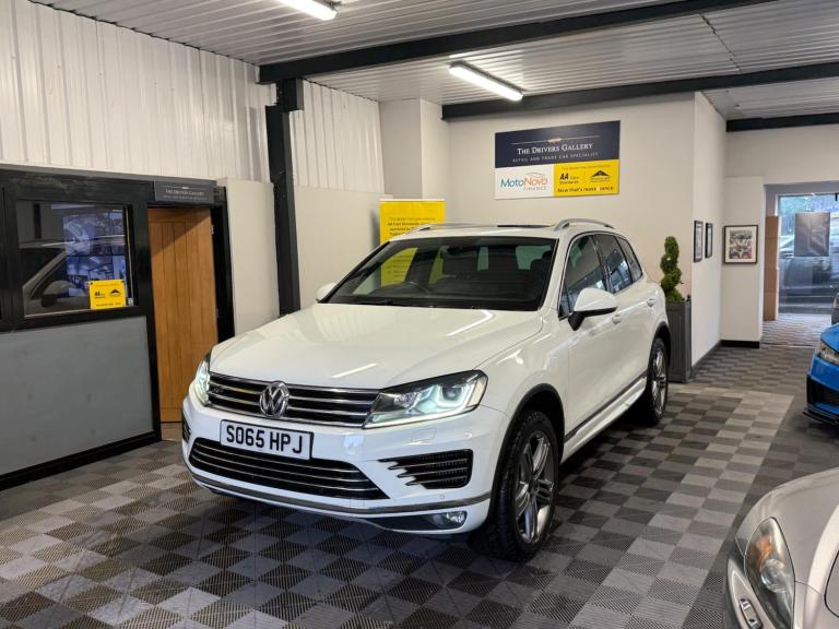 2015 Volkswagen Touareg 3.0 TDI V6 BlueMotion Tech R-Line Tiptronic 4WD Euro 6 (s/s) 5dr ESTATE D...