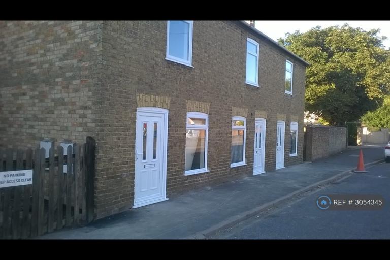 2 bedroom house in Carter Street, Fordham, CB7 (2 bed) (#3054345)