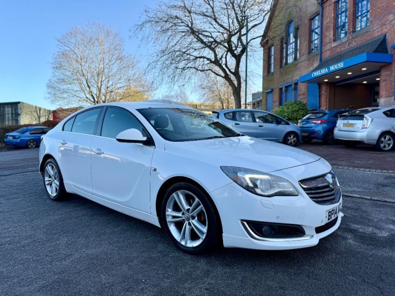 Vauxhall, INSIGNIA, Hatchback, 2014, Manual, 1956 (cc), 5 doors