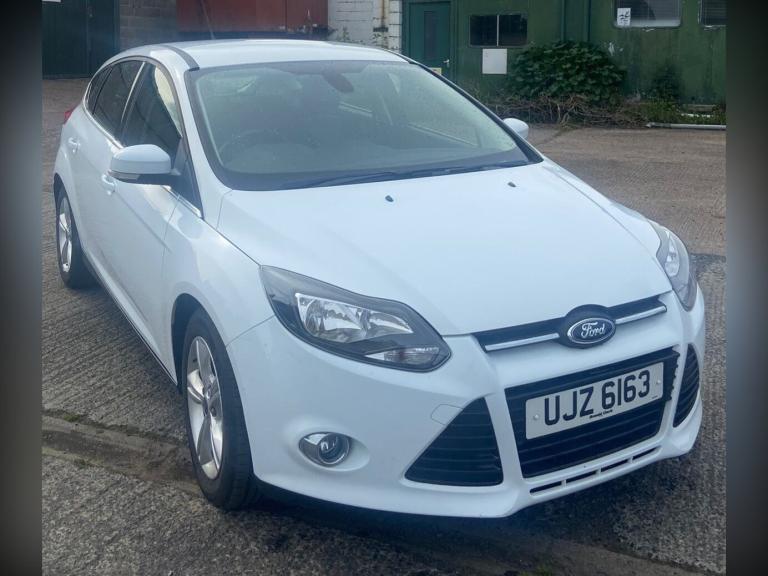 2013 Ford Focus 1.6 Zetec Hatchback 5dr Petrol Manual Euro 5 (105 ps) Petrol