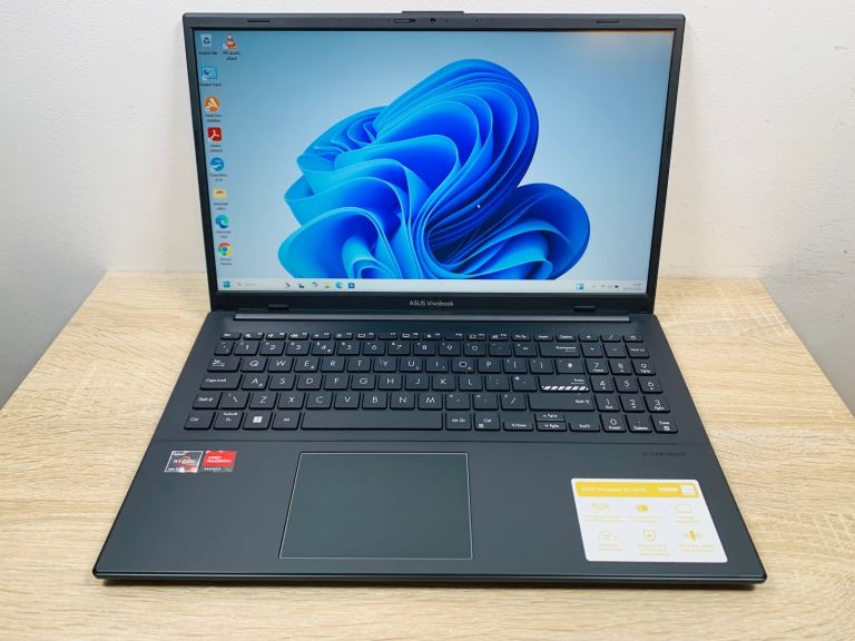 Ryzen 3 13thGen 8GB 256GB UltraFast QuadCore Slimline Laptop, Win11, Ms office