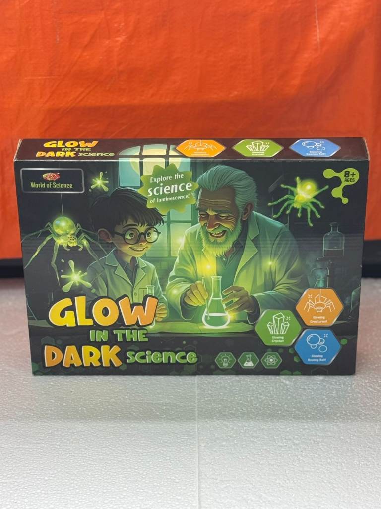 World of Science – Glow in the Dark Science Kit (STEM Experiments, Ages 8+)