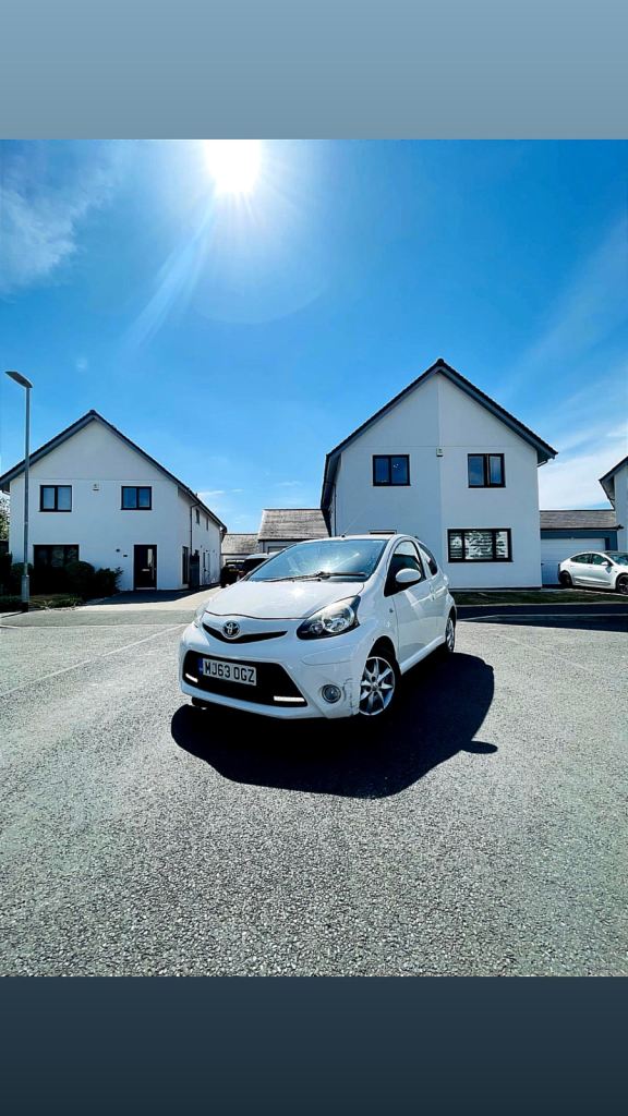 Toyota, AYGO, Hatchback, 2013, Manual, 998 (cc), 3 doors