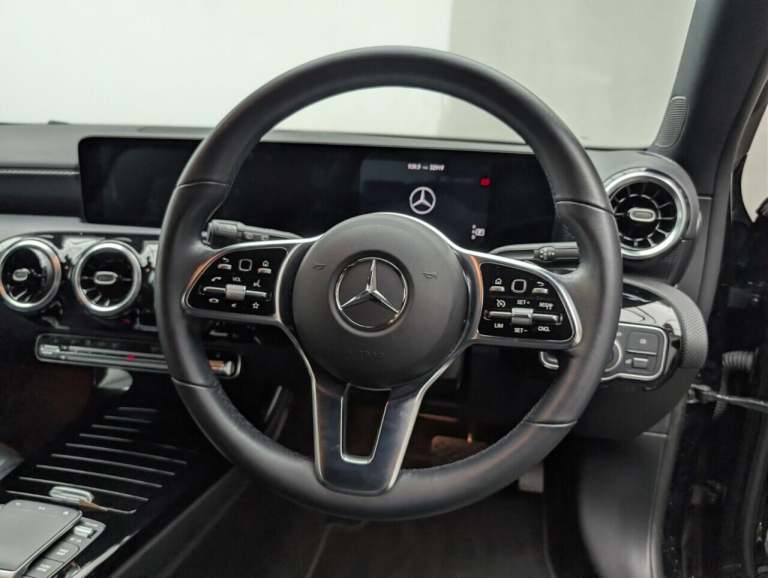 2022 Mercedes-Benz A-Class 1.3 A180 Sport (Executive) Hatchback 5dr Petrol 7G-DCT Euro 6 (s/s) (1...