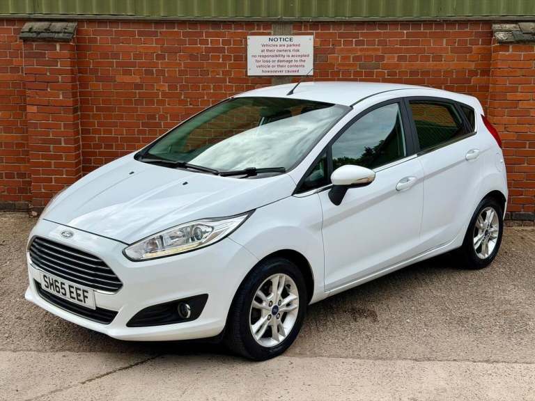 2015 Ford Fiesta 1.25 82 Zetec 5dr HATCHBACK PETROL Manual