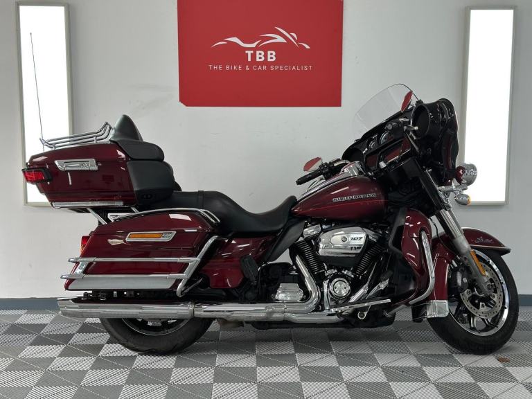 2019 Harley-Davidson Touring 1745 FLHTKL Ultra Limited Low Euro 4
