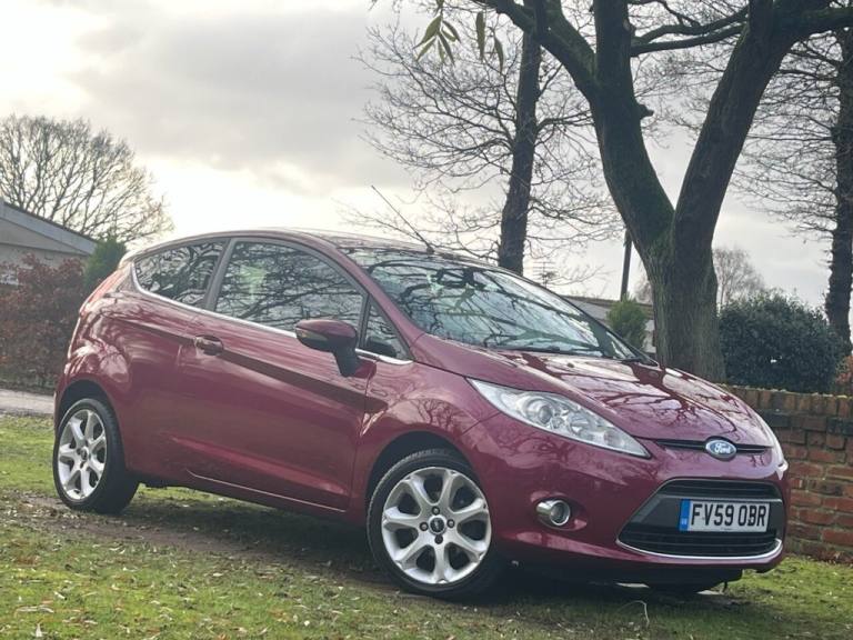 2010 Ford Fiesta 1.4 Titanium Individual Hatchback 3dr Petrol Manual (133 g/km, 94 bhp) Hatchback...