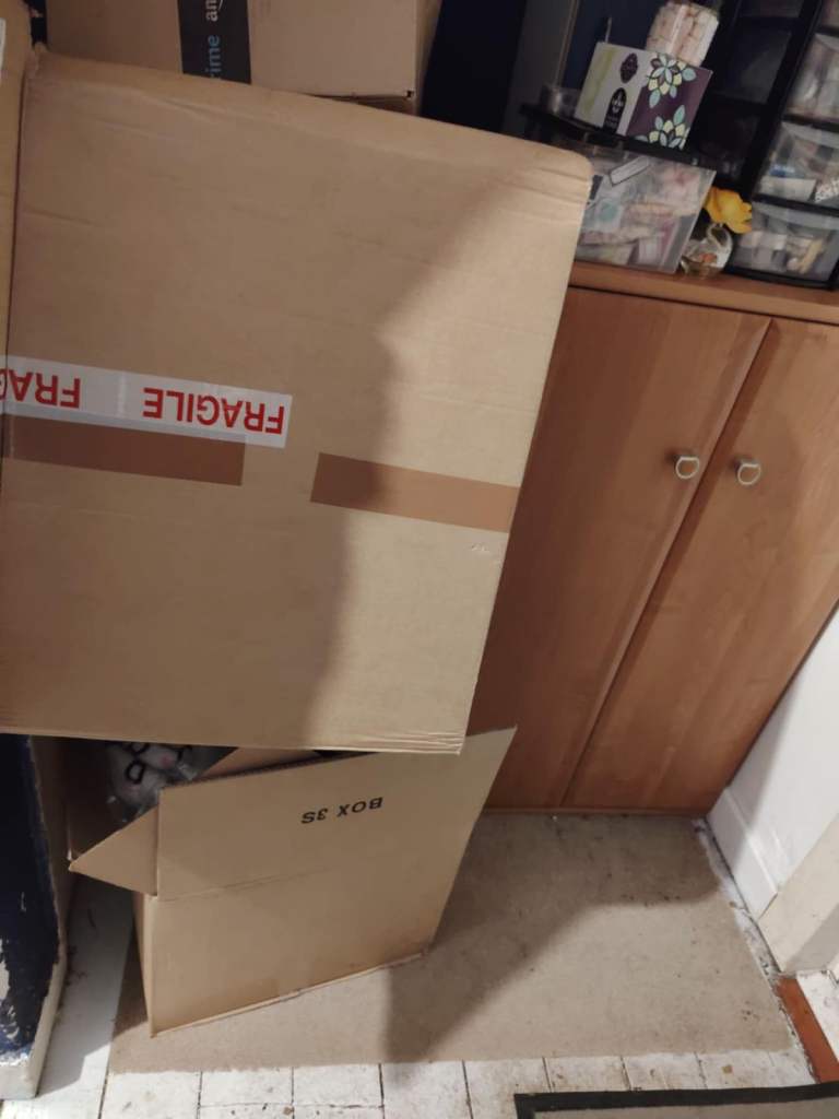 2 large boxes 4 medium boxes 