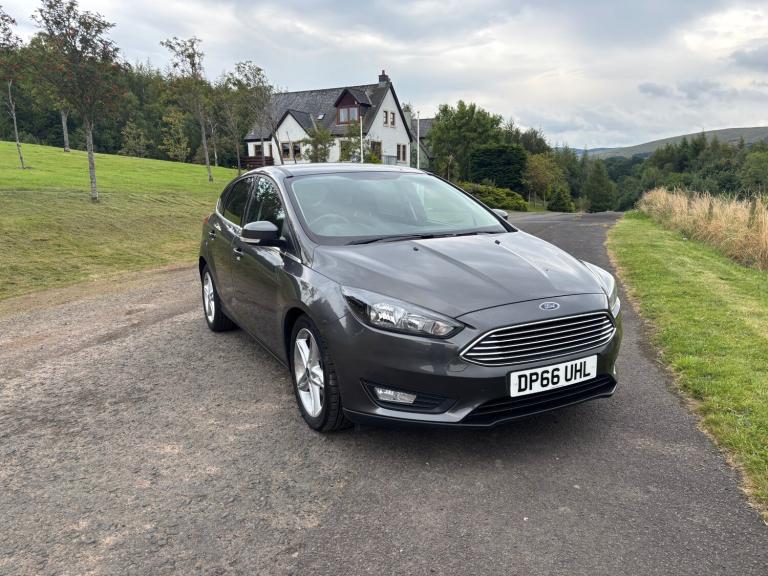 2016 Ford Focus 1.0 EcoBoost 125 Zetec 5dr HATCHBACK Petrol Manual