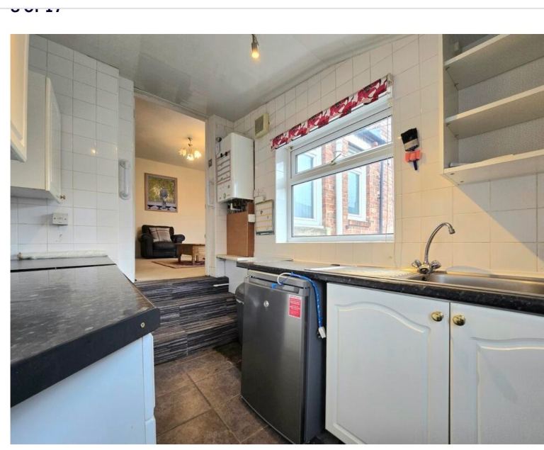 2 bedroom upstairs flat 