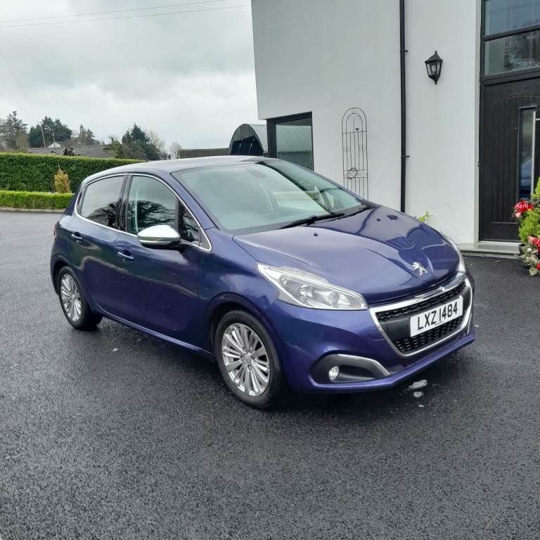 Peugeot, 208, Hatchback, 2017, Manual, 1199 (cc), MOT Dec 2026