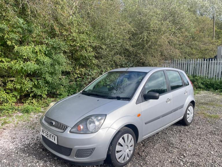 FORD FIESTA 1.2 STYLE 58 REG SILVER 5 DOOR MOT FEBRUARY 19TH 2027 SERVICE HISTORY LOW INSURANCE