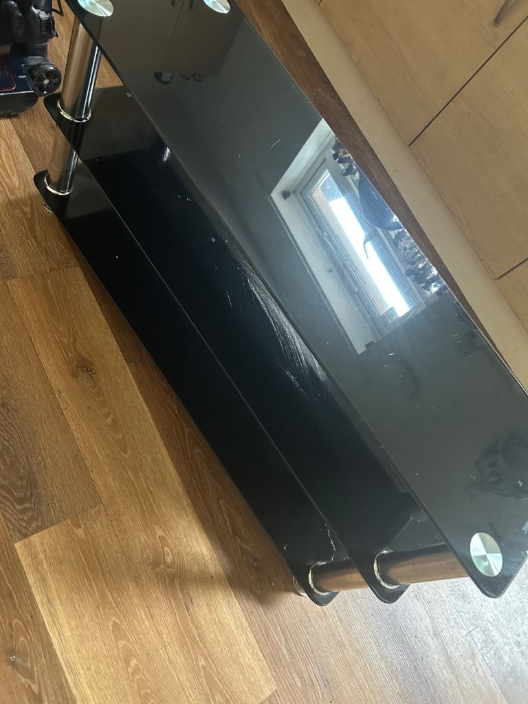Free to collect Tv stand 