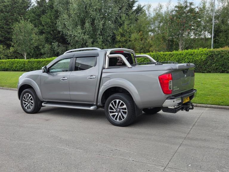 2016 Nissan Navara Double Cab Pick Up Tekna 2.3dCi 190 4WD PICK UP DIESEL Manual