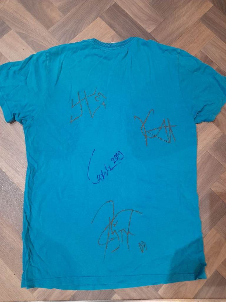 image for METALLICA SIGNED SHIRT