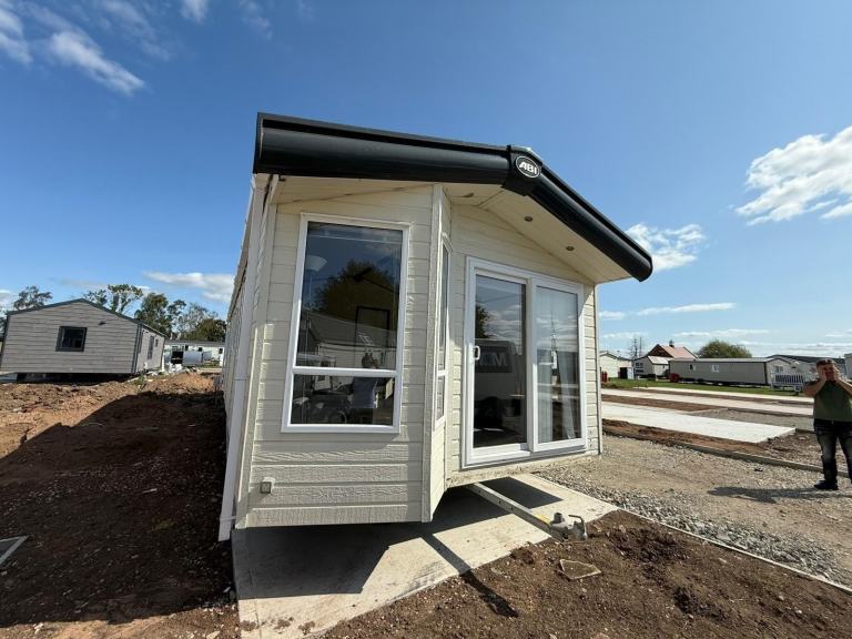 Static Caravan Abi Lodge Grande 42x14 2bed DG/CH - Free UK Delivery 