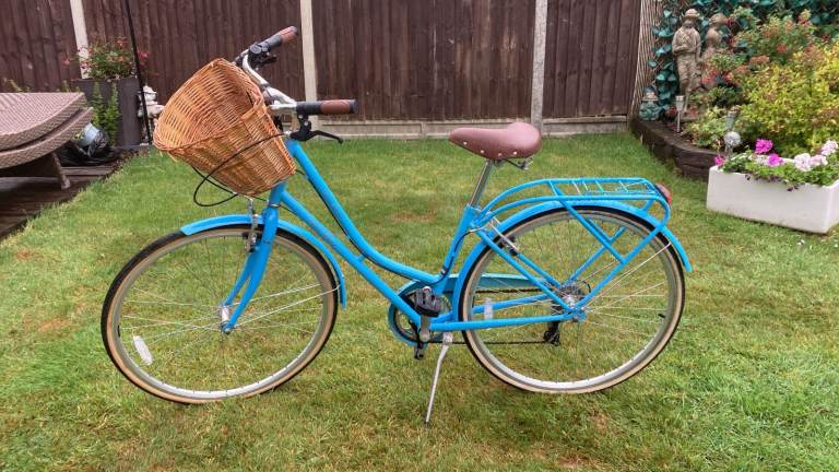 Claud Butler Covent Garden Ladies Bike (17" Frame, 700 Wheels, 6 Gears)