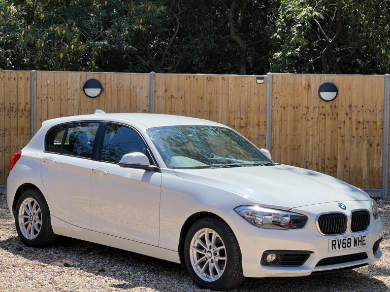 2018 BMW 1 Series 118i [1.5] SE 5dr [Nav/Servotronic] Step Auto HATCHBACK PETROL Automatic