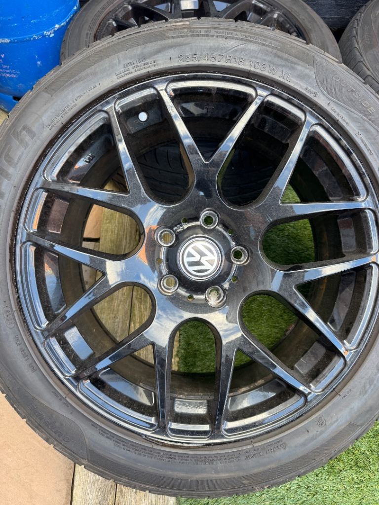 VW fitment 18" wheels & tyres