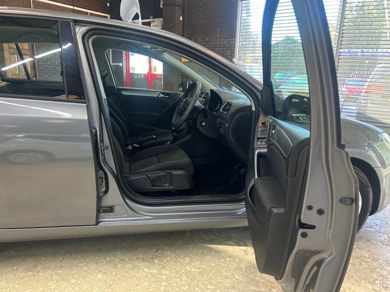 2012 Volkswagen Golf 1.6 TDi 105 S 5dr HATCHBACK Diesel Manual