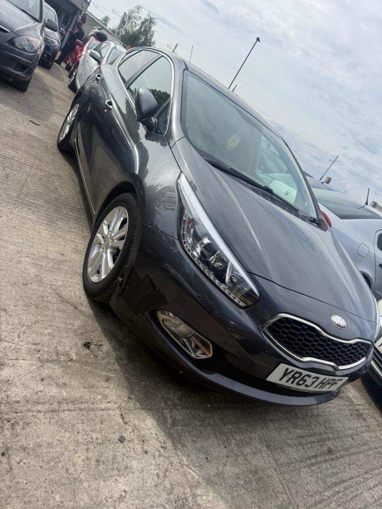 2013 Kia Ceed 1.4 2 5dr HATCHBACK Petrol Manual