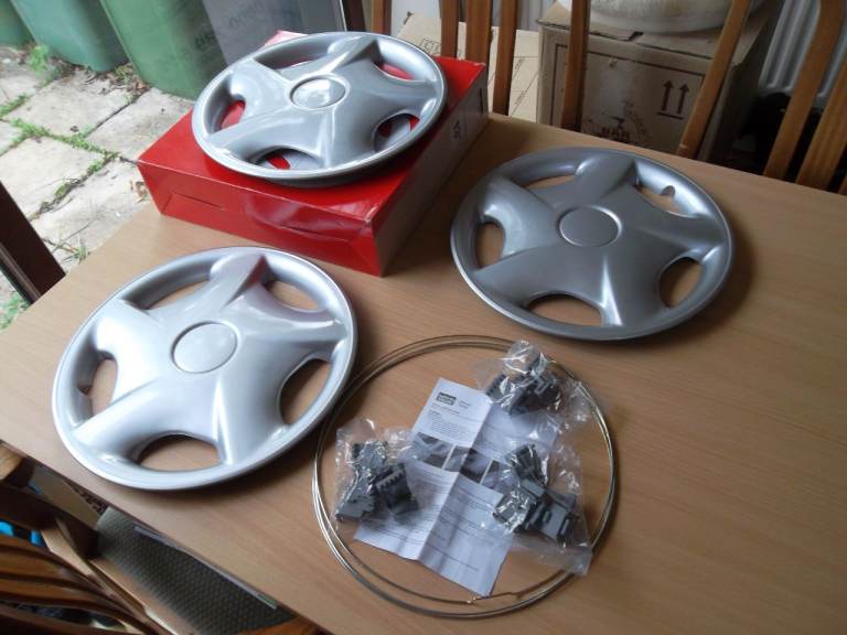 3 x Halfords Wheel Trims