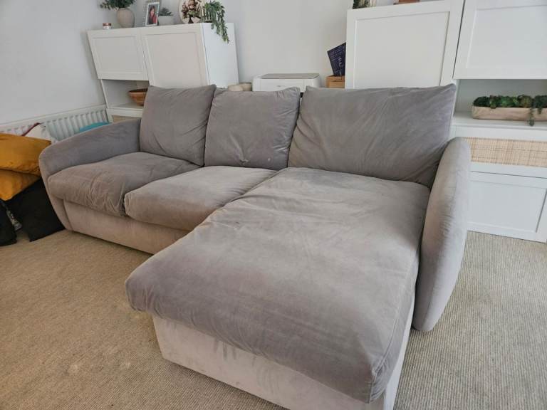 3 seat sofa with storage chaise