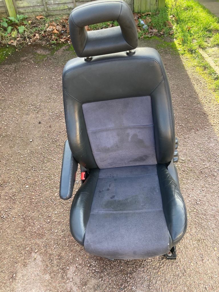 VW Sharan seat