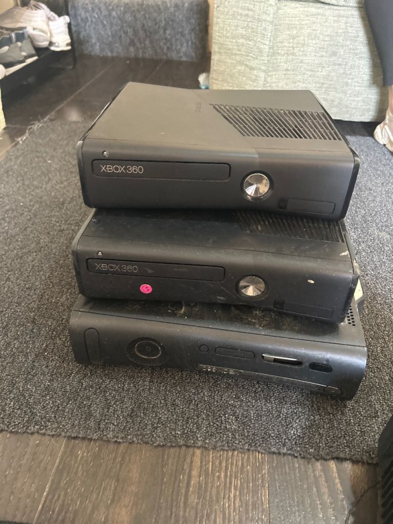 Job lot Xbox 360 and game and phone