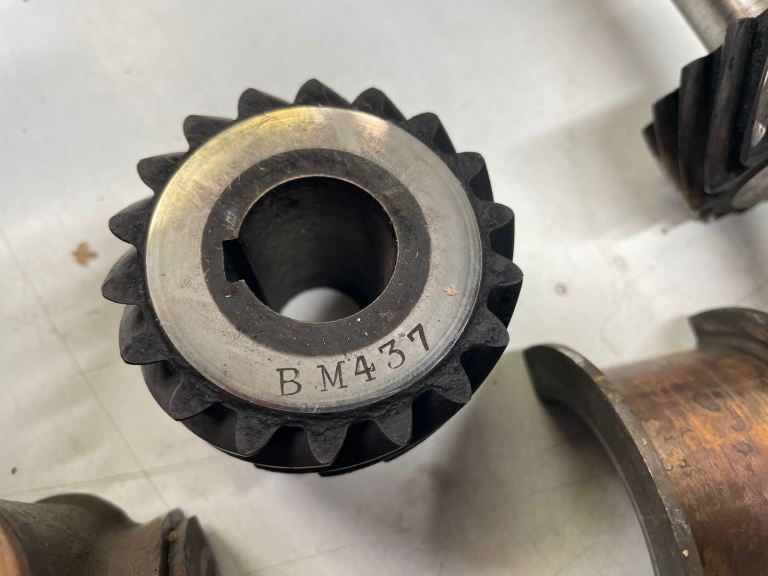 1920's Bentley 3 Litre Pistons, Conrods and Crankshaft