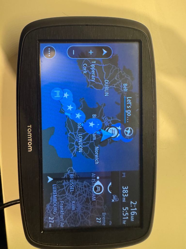 TomTom GO 60 Sat Nav – Fully Working – Mount & Genuine Charger