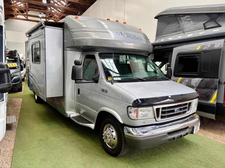 FORD / AMERICAN / BT / TOURING CRUISER / LHD / TWIN SLIDE / AUTO / MOTORHOME 