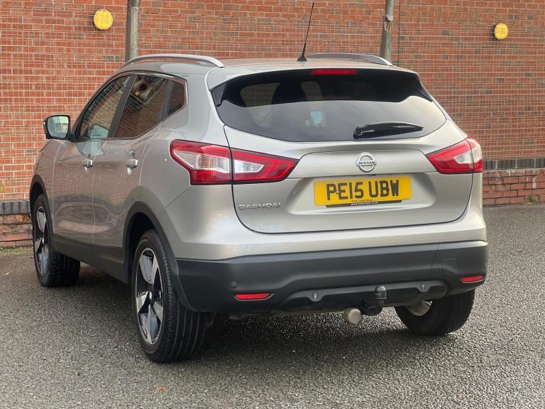 2015 Nissan Qashqai 1.6 dCi N-Tec+ 5dr HATCHBACK DIESEL Manual