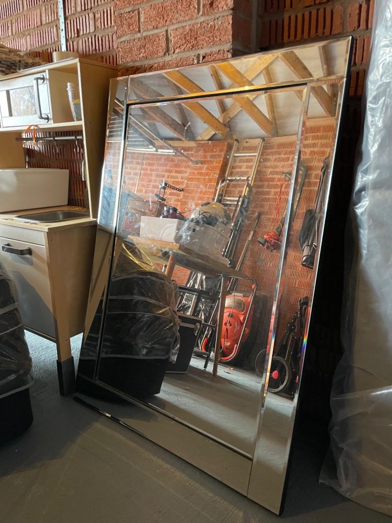 Large Modern Wall Mirror – Great Condition – Collection Only