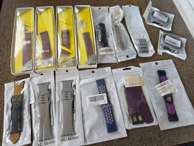 Bundle of watch straps
