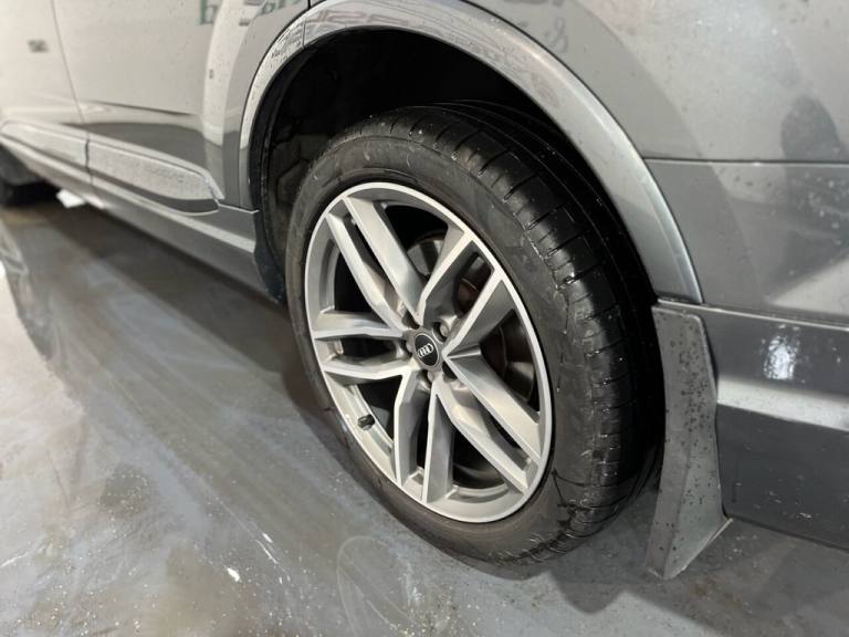 2017 Audi Q7 3.0 TDI V6 S line SUV 5dr Diesel Tiptronic quattro Euro 6 (s/s) (272 ps) ESTATE Dies...