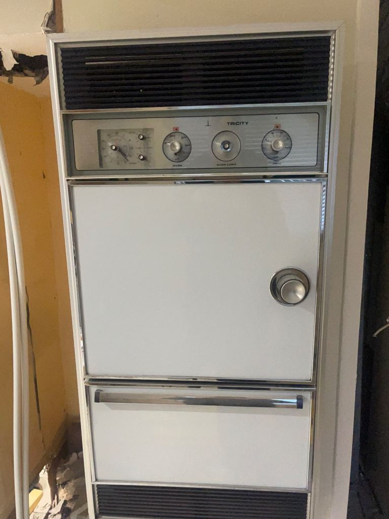 Vintage 1970s Tricity Built-In Oven + Grill (Working) – Retro