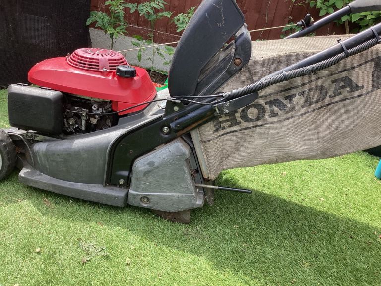 Honda lawn mower 