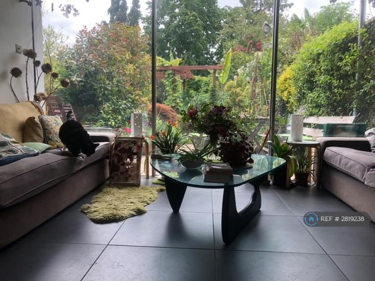 1 bedroom in Egerton Road, Bristol, BS7 (#2819238)