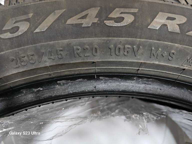 Good quality Pirelli Winter tyres -4