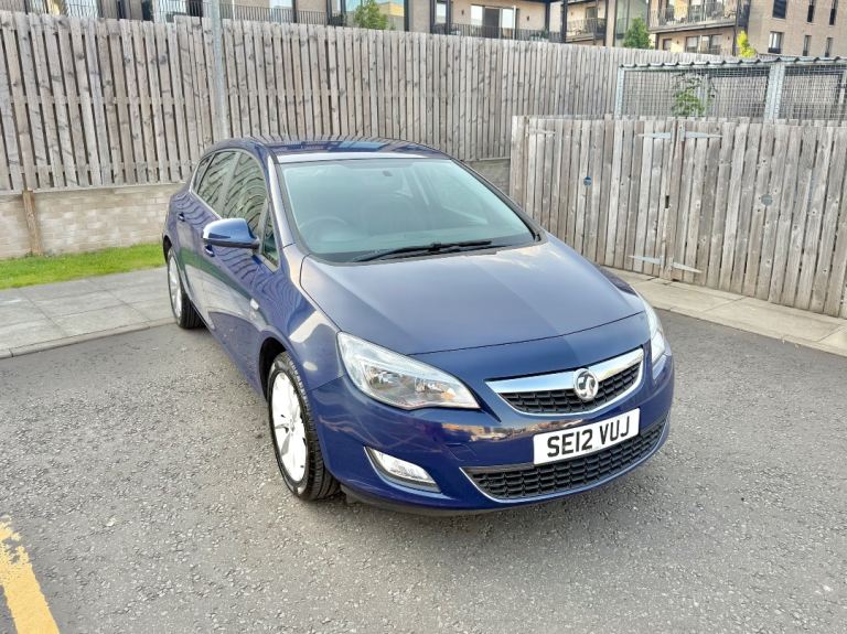 2013 Vauxhall Astra 1.4petrol 40k miles FSH 2keys