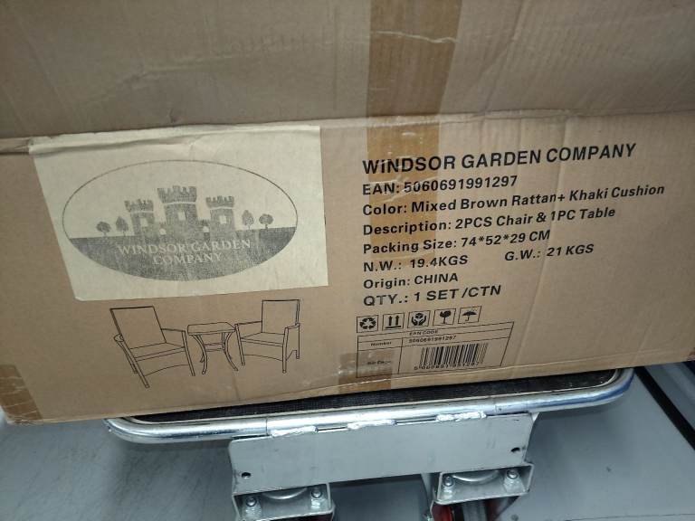 Windsor Garden furniture  bistro set 