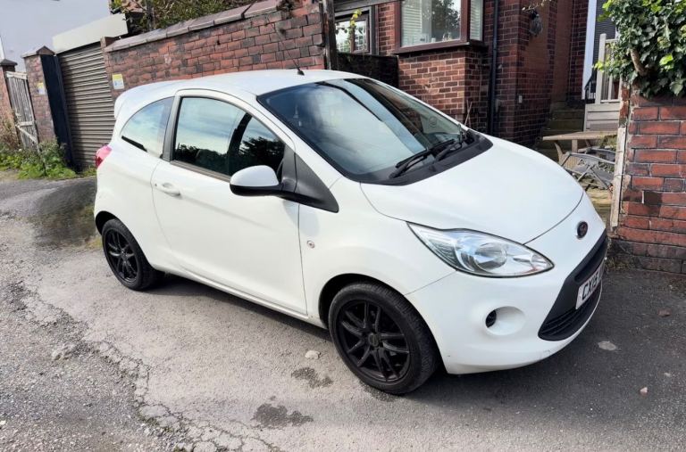 Ford, KA, Hatchback, 2015, Manual, 1242 (cc), 3 doors